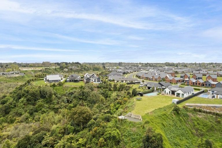 Property details for 25 Jarrett Terrace, Leamington, Cambridge, 3432