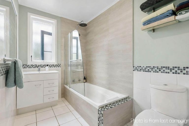Photo of property in 500 Swanson Road, Ranui, Auckland, 0612