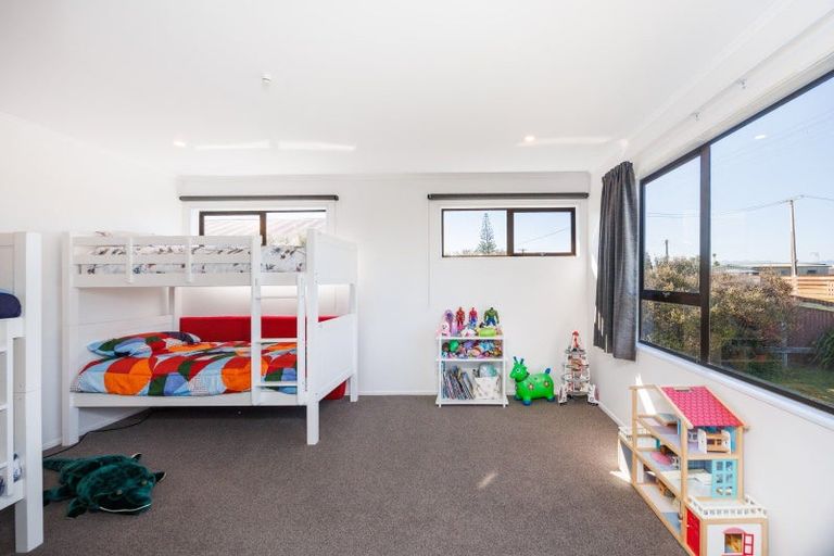 Photo of property in 23 Norton Street, Foxton Beach, Foxton, 4815