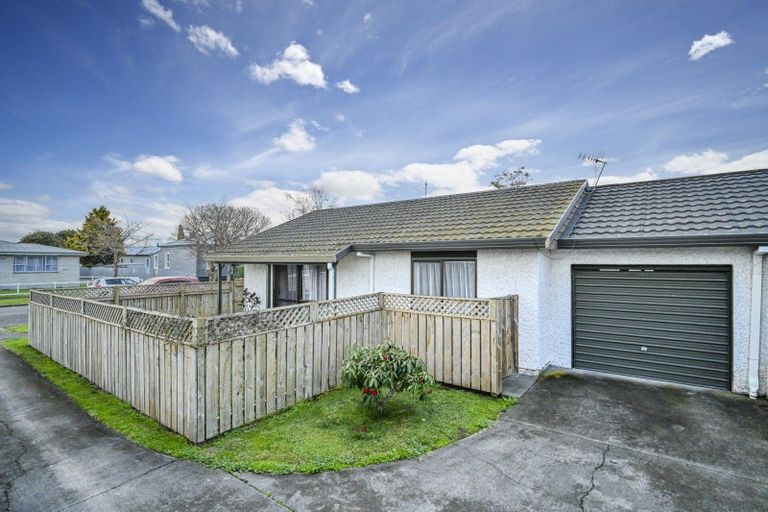 Photo of property in 1/814 Lyell Street, Akina, Hastings, 4122