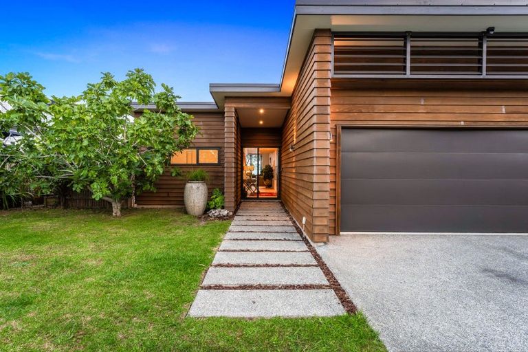 Photo of property in 21 Hampton Mews, Snells Beach, 0920