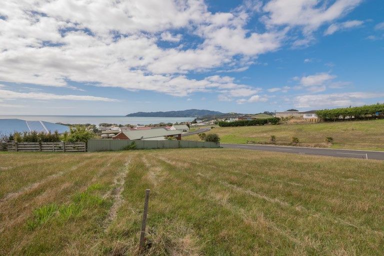 Photo of property in 6 Midgard Road, Coopers Beach, 0420