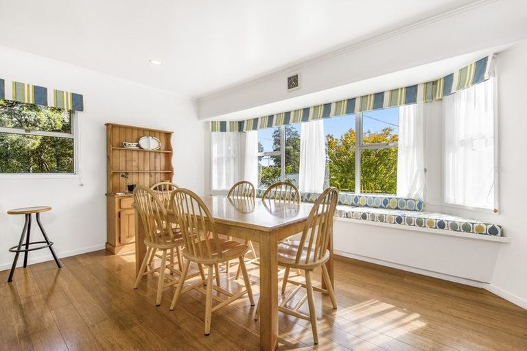 Photo of property in 43 Kelvyn Grove, Hillpark, Auckland, 2102