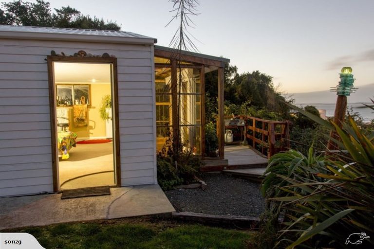 Photo of property in 51 Walker Street, Bluff, 9814