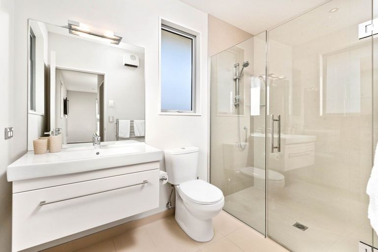 Photo of property in 5 Sunnyside Lane, Wanaka, 9305