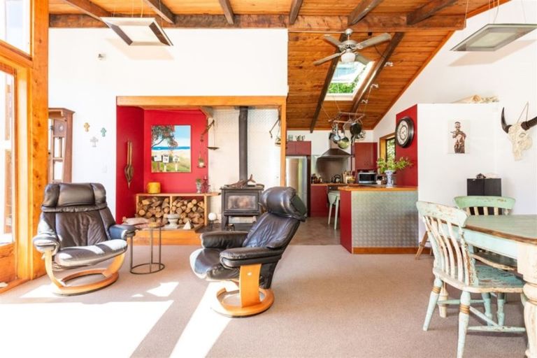 Photo of property in 189 Main Road, Allandale, Lyttelton, 8971