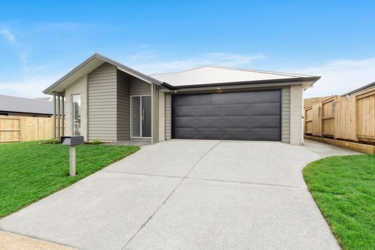 Photo of property in 21 Whakaturou Crescent, Pyes Pa, Tauranga, 3112