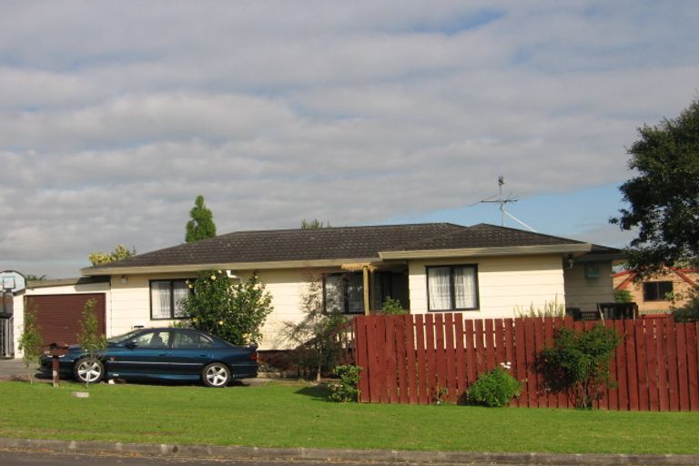 Photo of property in 2/4 Leven Lane, Totara Heights, Auckland, 2105