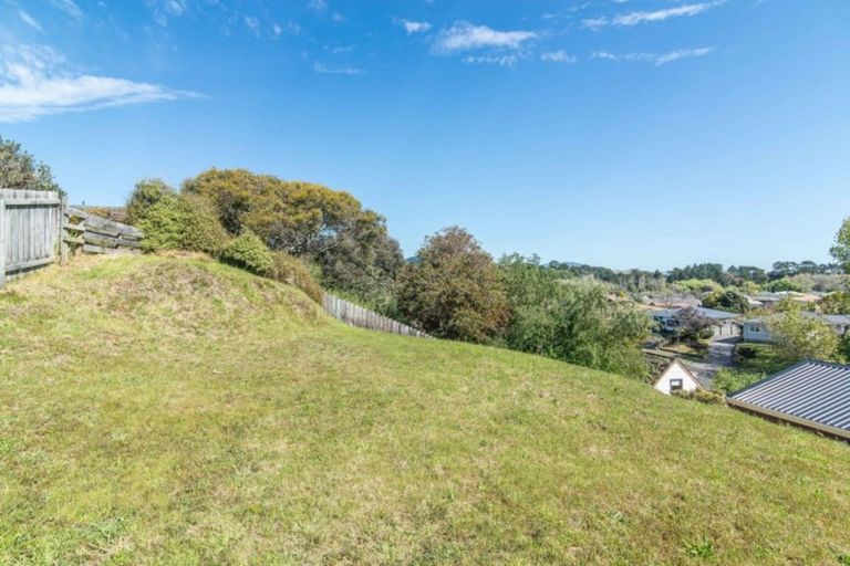 Photo of property in 42 Weggery Drive, Waikanae Beach, Waikanae, 5036