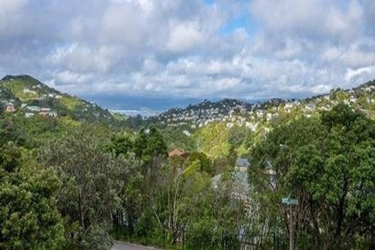 Photo of property in 1 Sandhurst Rise, Henderson, Auckland, 0612