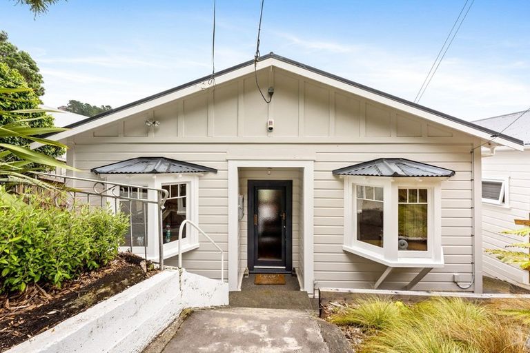 Photo of property in 24 Clarence Street, Brooklyn, Wellington, 6021