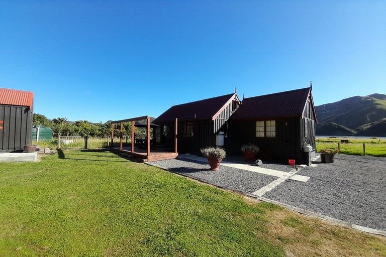 Photo of property in 145 Te Mahoe Road, Mokau, 4376