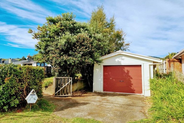 Photo of property in 9 Parakai Street, Paraparaumu, 5032