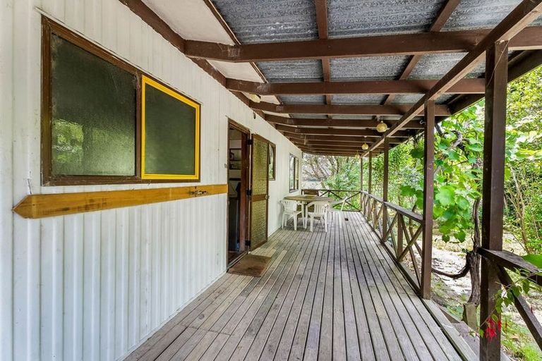 Photo of property in 355 Whangaparaoa Road, Stanmore Bay, Whangaparaoa, 0932