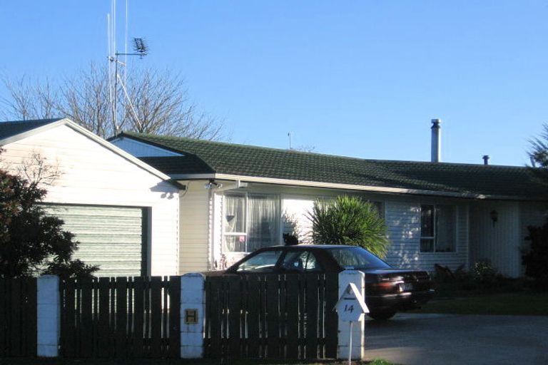 Photo of property in 14 Highland Drive, Pukete, Hamilton, 3200