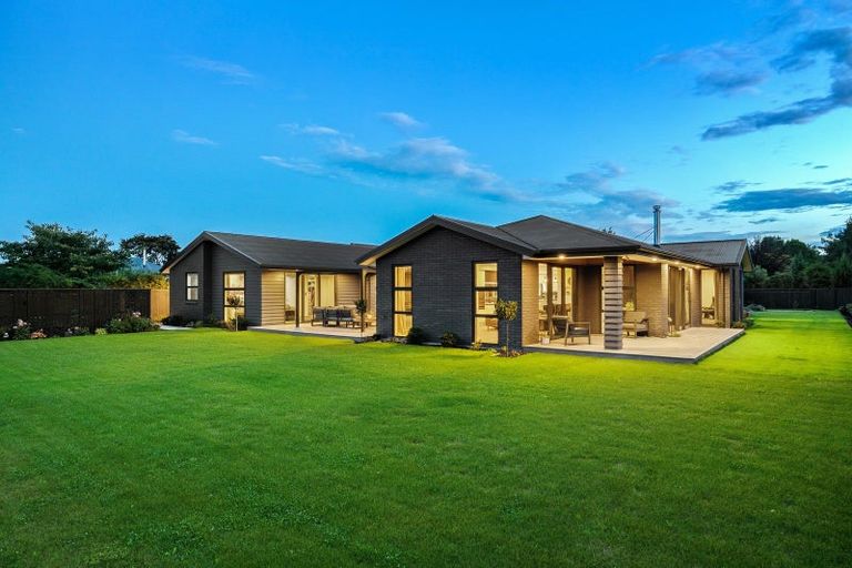 Photo of property in 173b West Belt, Rangiora, 7400