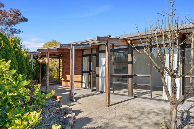 Photo of property in 3 Barrett Place, Carterton, 5713