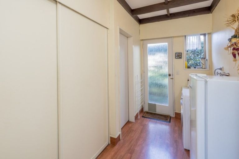 Photo of property in 373a Te Moana Road, Waikanae, 5036