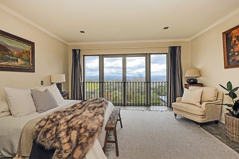 Photo of property in 137 Blackbarn Road, Havelock North, 4294