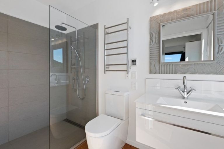 Photo of property in 99 Downing Street, Crofton Downs, Wellington, 6035