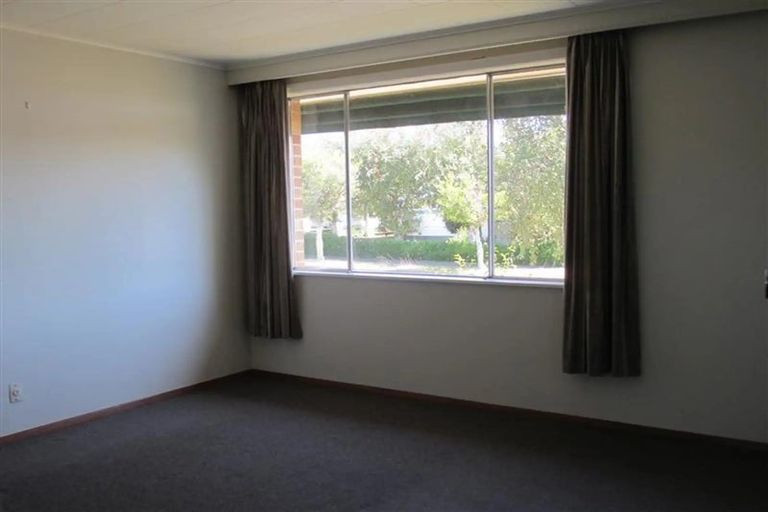 Photo of property in 30 Chilton Grove, Hokowhitu, Palmerston North, 4410