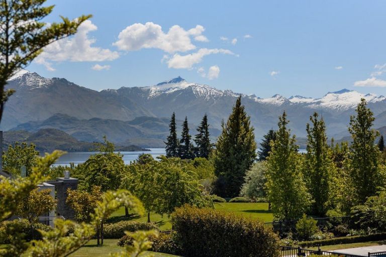 Photo of property in 38 Ridgecrest, Wanaka, 9305