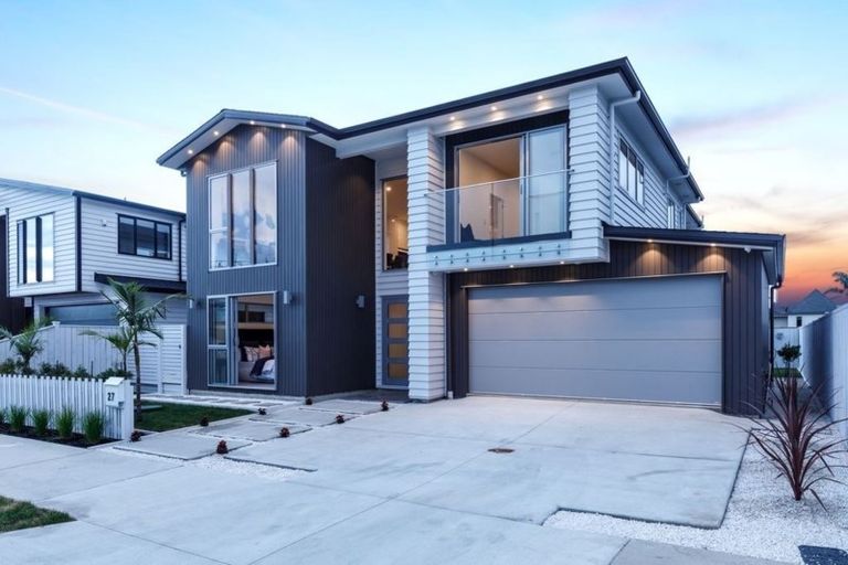 Photo of property in 27 Aviation Drive, Hobsonville, Auckland, 0616