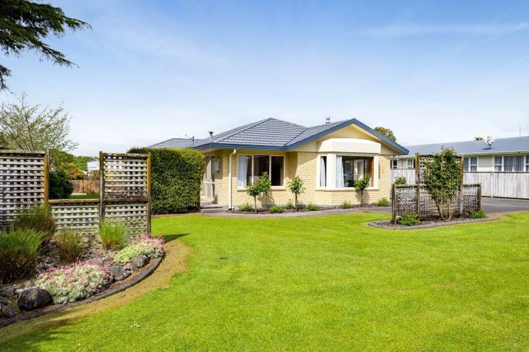 Photo of property in 25 Rimu Street, Inglewood, 4330