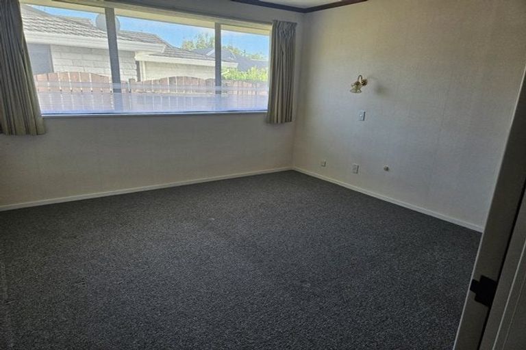 Photo of property in 1 Douglas Street, West End, Palmerston North, 4412