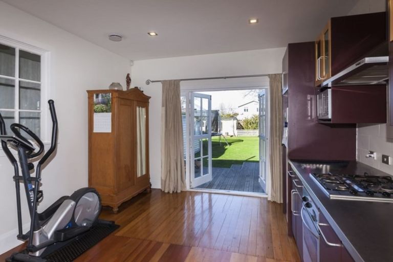 Photo of property in 82 Perry Street, Papanui, Christchurch, 8053