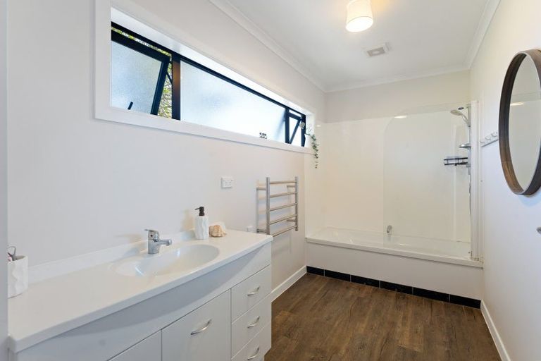 Photo of property in 14 Duncans Way, Otaki Beach, Otaki, 5512