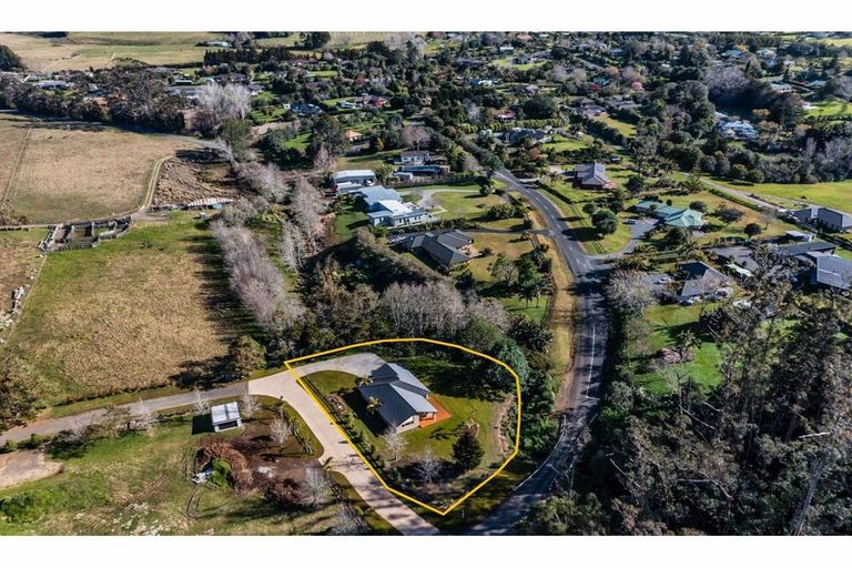 Photo of property in 11a Okura Drive, Kerikeri, 0230