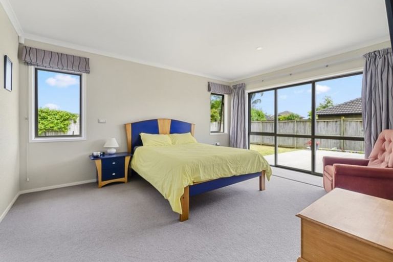 Photo of property in 12 Toscana Drive, Karaka, Papakura, 2113