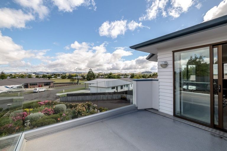 Photo of property in 19 Kauri Place, Pahiatua, 4910