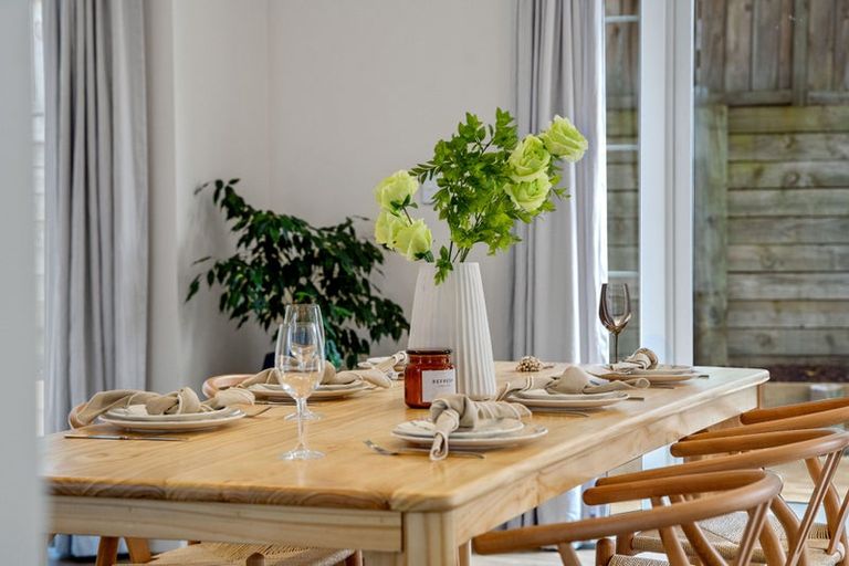 Photo of property in 21 Edgewater Drive, Karaka, Papakura, 2113