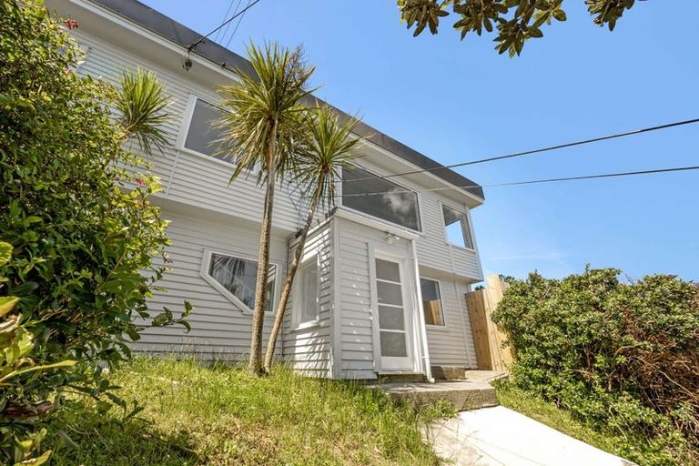 Photo of property in 109 Black Rock Road, Newlands, Wellington, 6037