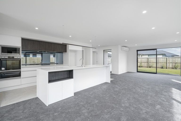 Photo of property in 7 Brooklands Street, Burwood, Christchurch, 8083
