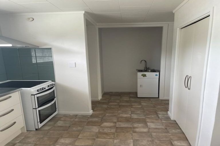 Photo of property in 85 Tuhikaramea Road, Dinsdale, Hamilton, 3204