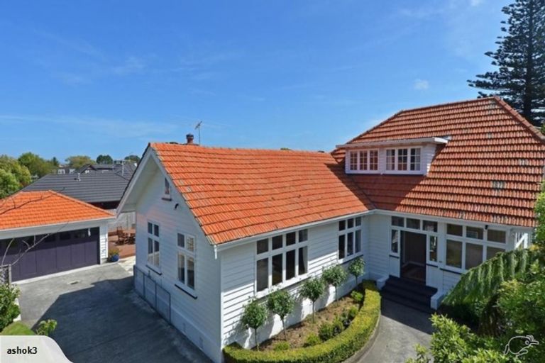 Photo of property in 62 Kings Crescent, Hutt Central, Lower Hutt, 5010