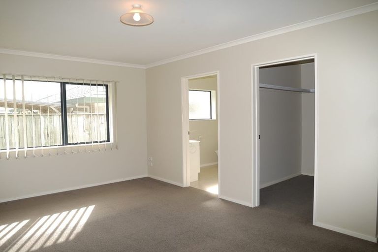 Photo of property in 108 Weggery Drive, Waikanae Beach, Waikanae, 5036