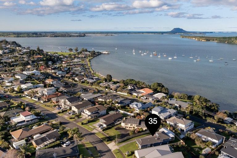 Photo of property in 35 Coppelia Avenue, Omokoroa, 3114