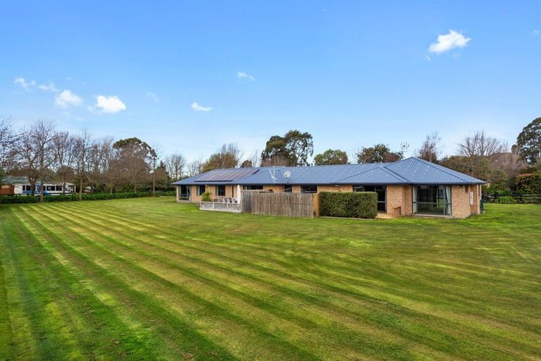 Photo of property in 1 Newton Place, Amberley, 7410