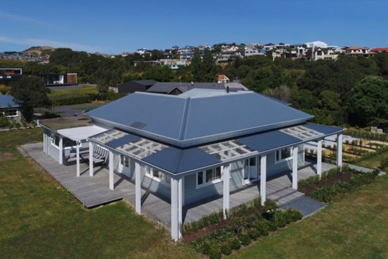 Photo of property in 450 Paremata Road, Pauatahanui, Porirua, 5381