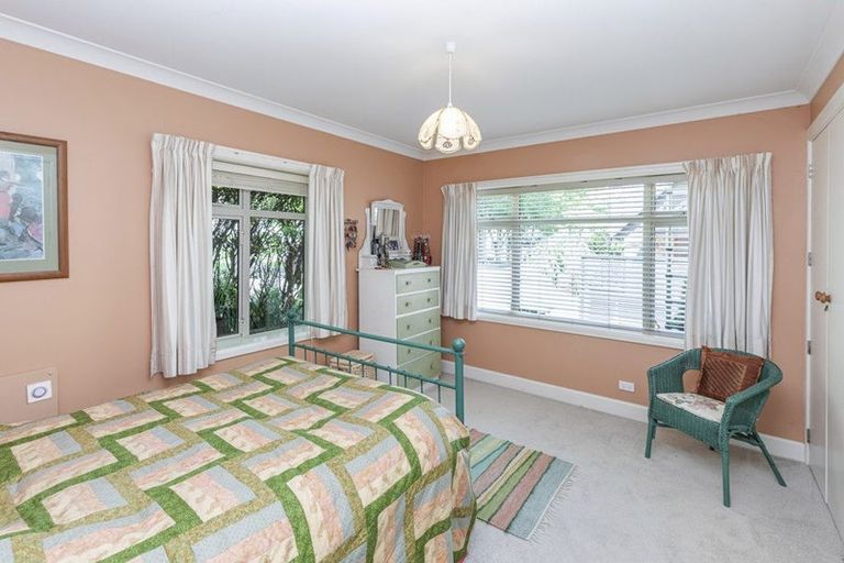 Photo of property in 19 Bowenvale Avenue, Cashmere, Christchurch, 8022