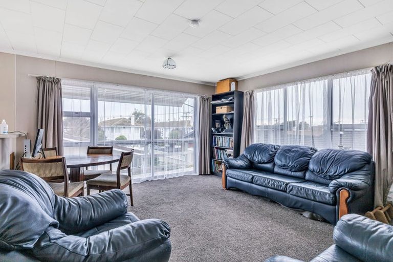 Photo of property in 43b Fulford Street, New Plymouth, 4310