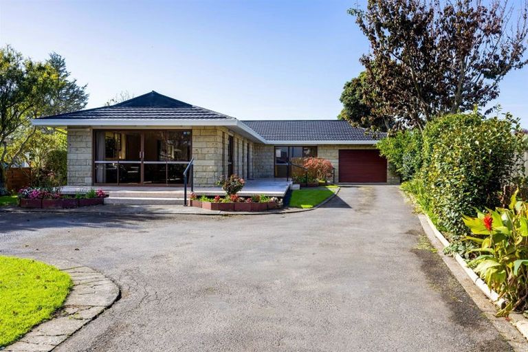 Photo of property in 240 Waihi Road, Hawera, 4610