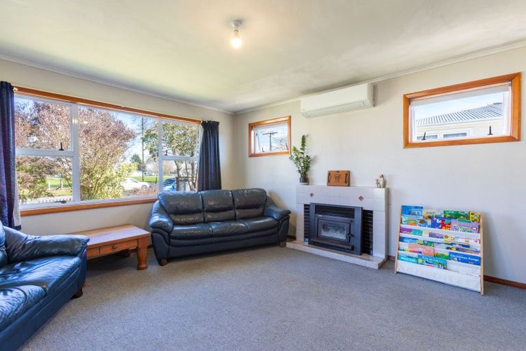 Photo of property in 11 Neptune Street, Dannevirke, 4930