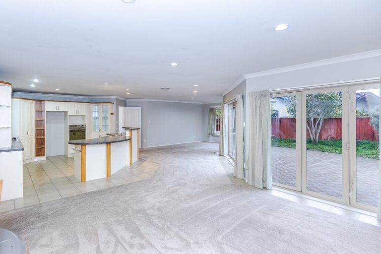 Photo of property in 32 Miers Glade, Rototuna North, Hamilton, 3210