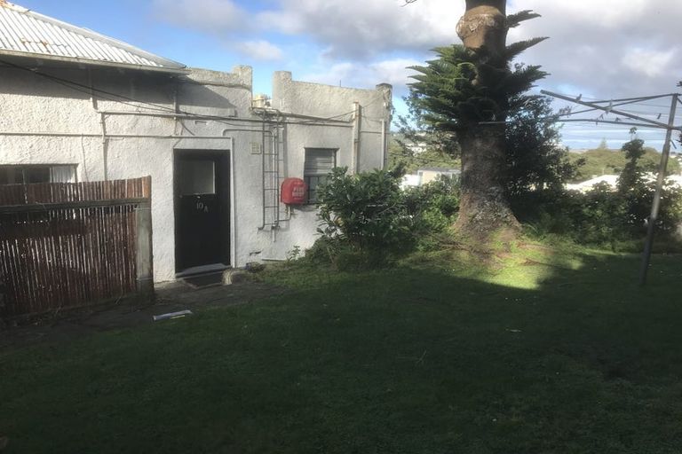 Photo of property in 10a Henry Street, Kilbirnie, Wellington, 6022