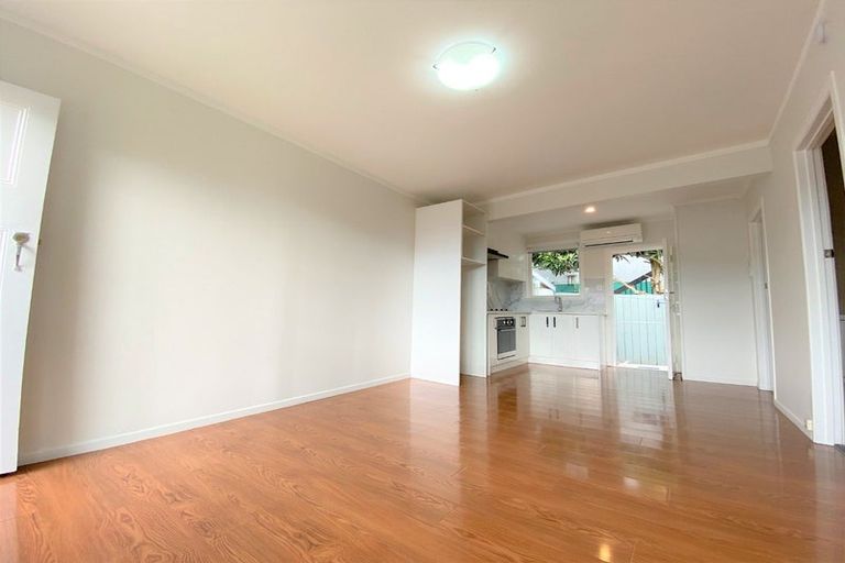 Photo of property in 8/3 Begbie Place, Sandringham, Auckland, 1025